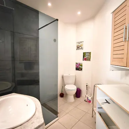 100m From The Sea With Terrace Apartment *